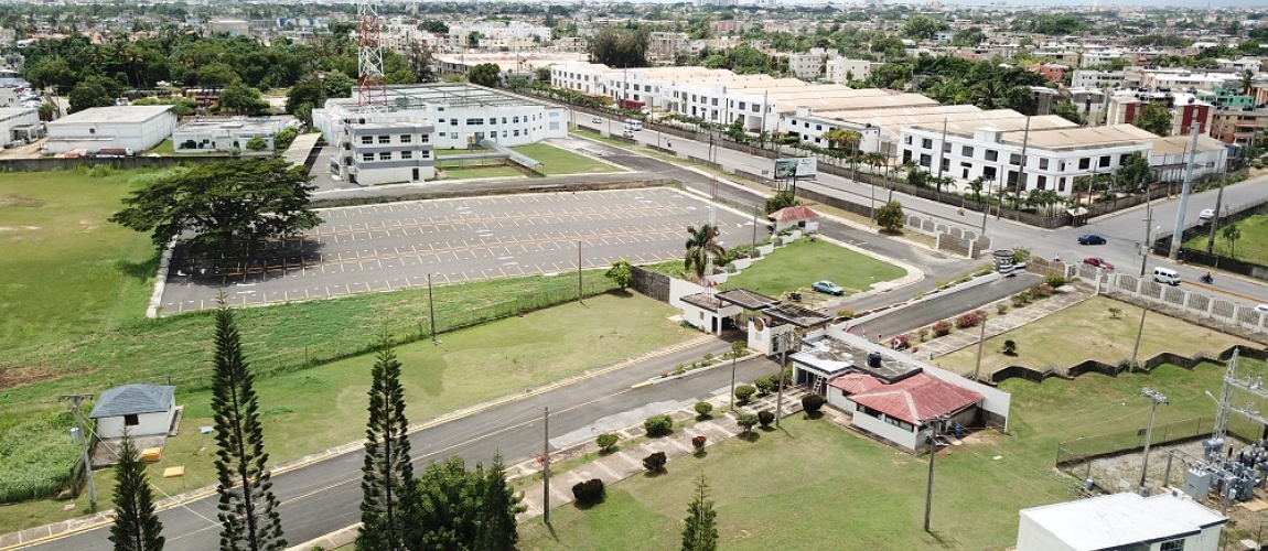 solo naves, nave industrial en alquiler, nave industrial en venta, santo domingo este, almacenes en alquiler, terrenos industriales, bodega, warehouse for sale, warehouse for lease, rent, industrial land, alquiler naves industriales, solo naves y solares, free zones, almacén, zona franca, frigorífico, built to suit, docks, industrial park, industrial property for sale and lease, industrial warehouse, naves industriales santo domingo, naves industriales santiago, almacenes en alquiler santo domingo, herrera, industrial land, terreno industrial, industrial park, parque industrial, manoguayabo, luperon, pantoja, autopista duarte, haina, villa juana, autopista las américas, zona franca san isidro, la romana, santiago, villa mella, puerto plata, boca chica, piisa, caucedo, bávaro, puntacana, mercado libre, remax, commercial real estate santo domingo, comercial real estate dominican republic, commercial real estate santiago, bienes raíces comercial santo domingo, bienes raíces comercial república dominicana, puerto plata, san francisco de macorís, san pedro de macorís, bávaro, higuey, off market, asset, investment, investor, interventionist, propiedad para invertir, DR Commercial Realty, Remax, Galpon Comercial, naves industriales RD, alquilo naves industriales, herrera, luperon, manoguayabo, propiedades en alquiler en RD, rent a home in DR