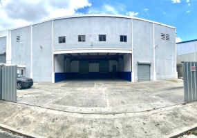 Nave industrial en venta, nave en Autopista Duarte, bodega industrial Santo Domingo, venta de naves industriales, almacén en venta, nave 1600 m², inversión industrial, propiedad industrial República Dominicana, nave con amplio parqueo, acceso Metro Santo Domingo, cercanía Puerto Haina, cercanía Puerto Caucedo, espacio para rastras, nave lista para mudarse